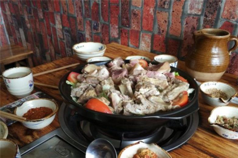 阿婆腊排骨火锅